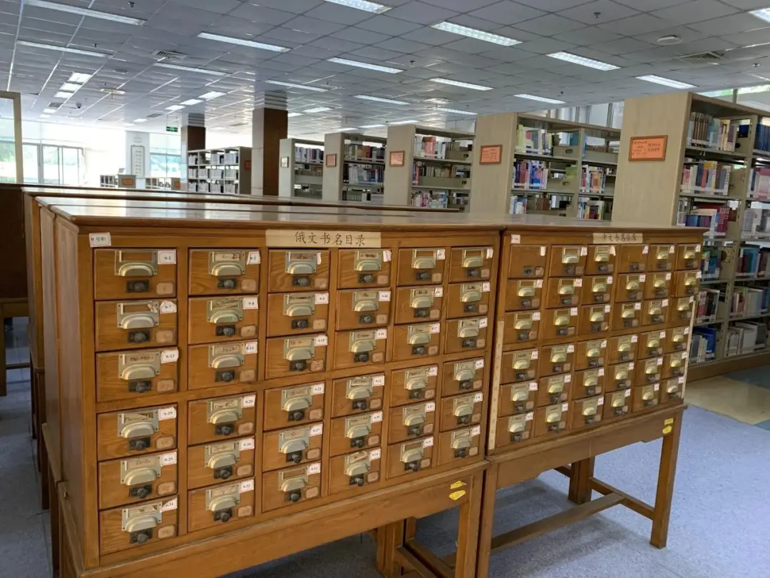 图书馆迎新活动_图书馆迎新海报_