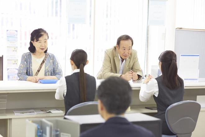 _退休人员上班工资怎么发_退休工资上发薪还是下发薪