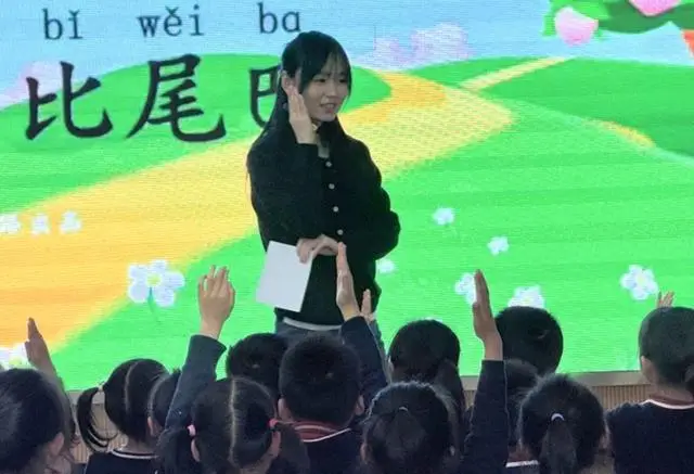 坪山实验学校举行幼小衔接系列活动