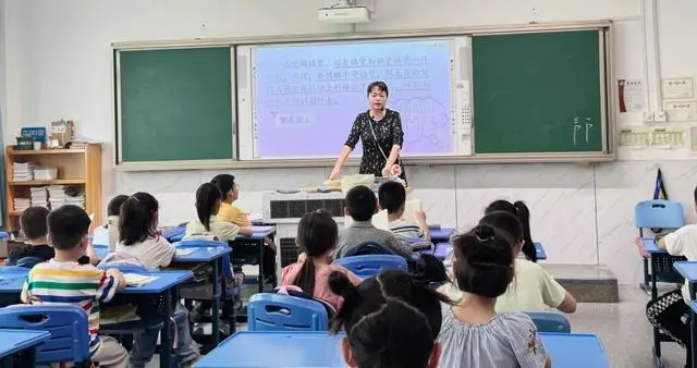 合肥红星职业技术学院__合肥红星厂