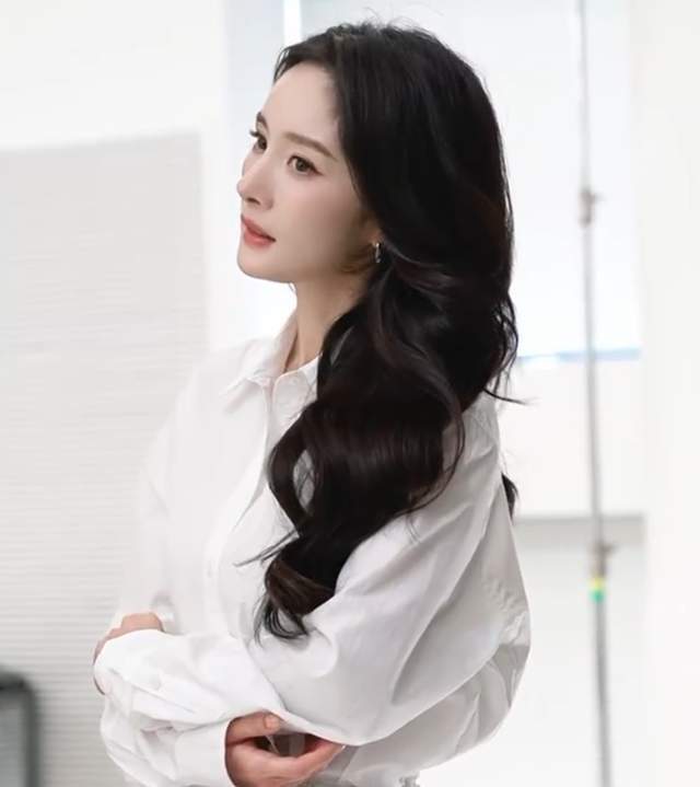 _杨幂衬衫_杨幂衬衣是什么牌子