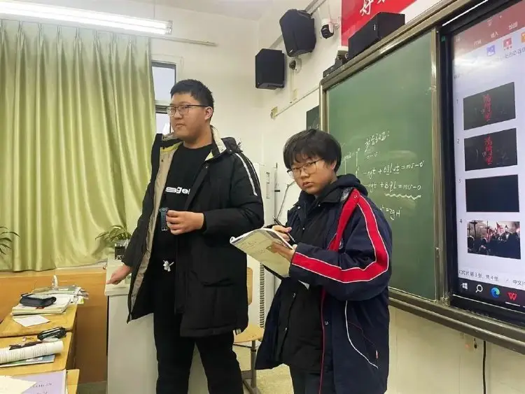 高二男生高考数学满分，已被中科大录取，中考数学也是满分