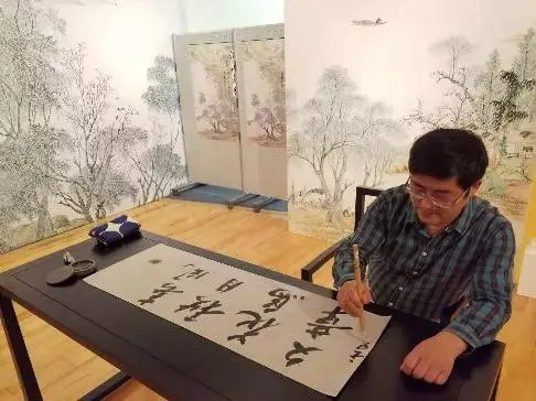 三尺讲台连山海 万里援疆写赤诚——记文理学院曹航教授的边疆教育人生_三尺讲台连山海 万里援疆写赤诚——记文理学院曹航教授的边疆教育人生_