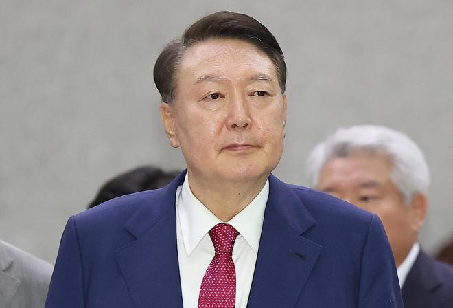 _山东老师棒杀儿童细节曝光_躺着内衣容易走位
