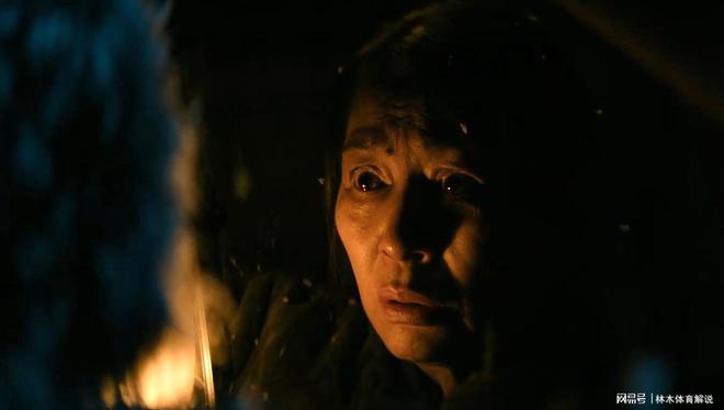 _戏里土掉渣，戏外时髦精，《归队》59岁的的她才是“人间清醒”！_戏里土掉渣，戏外时髦精，《归队》59岁的的她才是“人间清醒”！