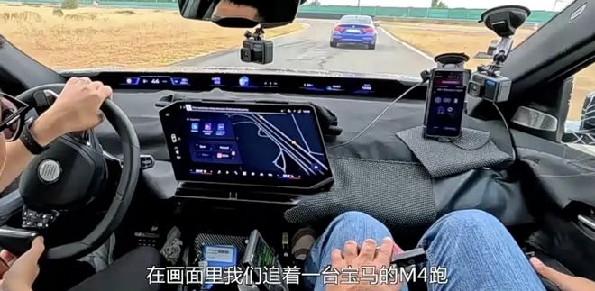 _宝马鉴赏之旅投影仪_宝马投影功能演示