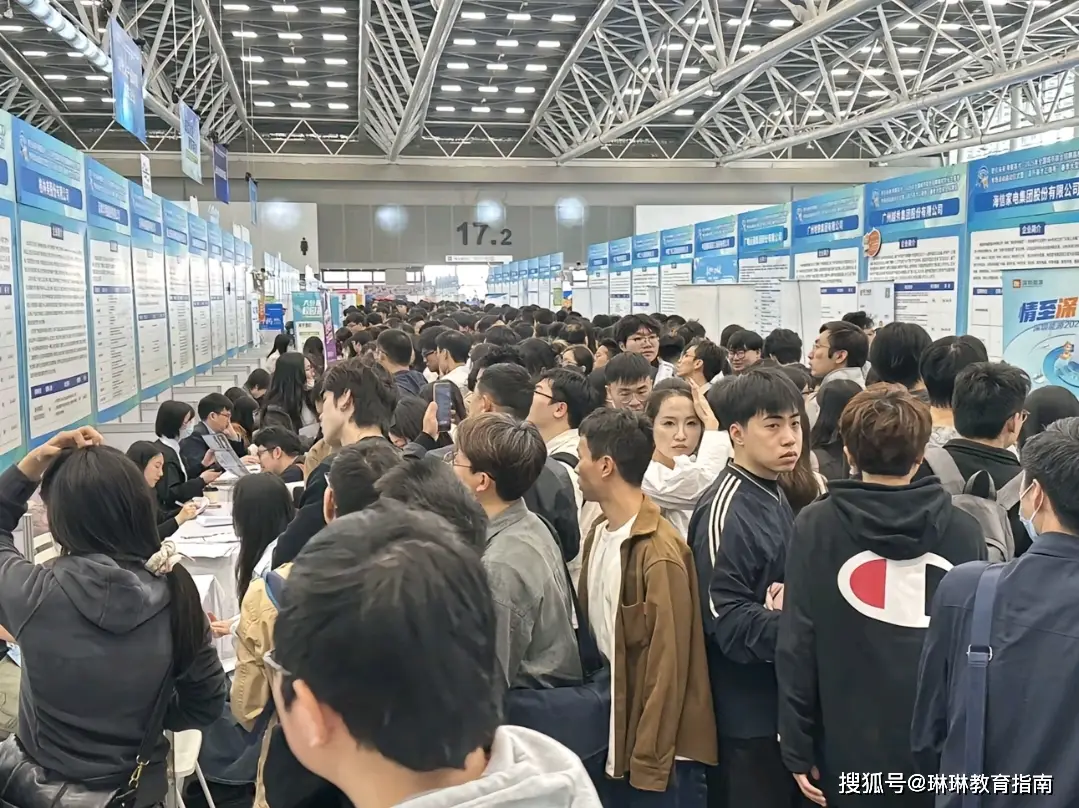 浙大女学霸的“天真”发言走红，网友：难怪名校毕业生更难找工作_浙大女学霸的“天真”发言走红，网友：难怪名校毕业生更难找工作_