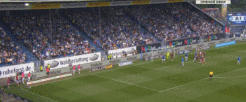 4-0！汉堡真杀疯了：登上榜首+甩开第三名4分，下轮赢球=重返德甲__4-0！汉堡真杀疯了：登上榜首+甩开第三名4分，下轮赢球=重返德甲