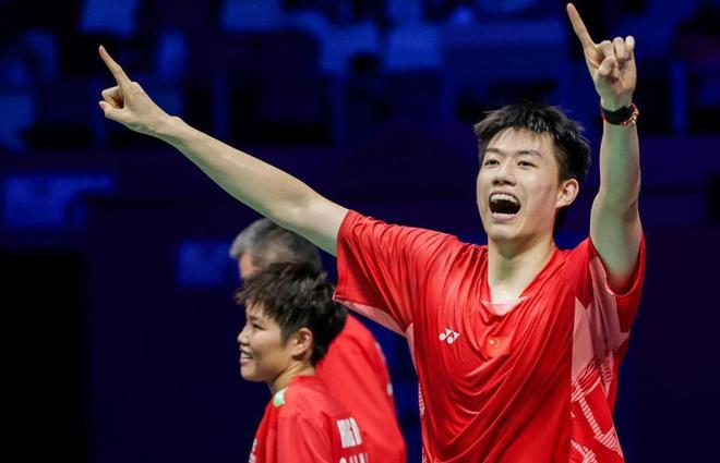 四连冠一步之遥！中国队3-0横扫日本，第16次跻身苏迪曼杯决赛