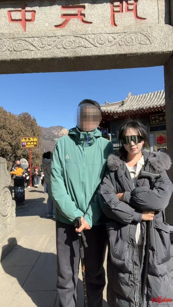 五一爬泰山人多吗照片_五一爬泰山_