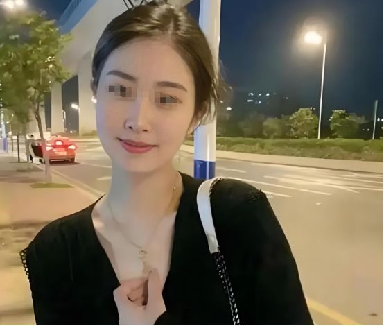 _妻子坐月子丈夫细心照顾_妻子坐月子丈夫外出旅游