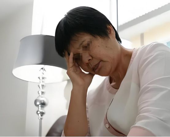 妻子坐月子丈夫外出旅游_妻子坐月子丈夫细心照顾_