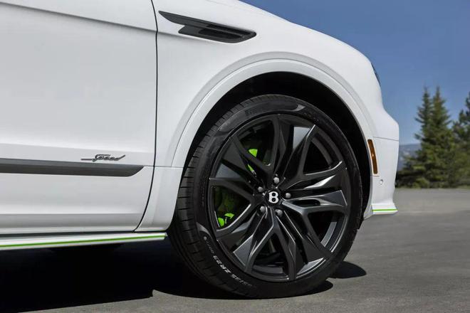 4.0T V8动力升级3.4秒破百 宾利添越Speed官图发布