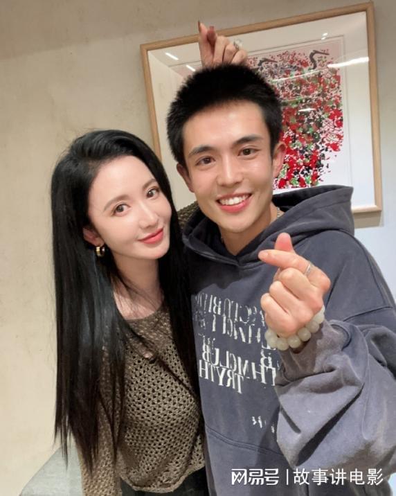 _张萌赌上口碑签约王星，耀客老板娘为何押注这个“诈骗受害者”？_张萌赌上口碑签约王星，耀客老板娘为何押注这个“诈骗受害者”？