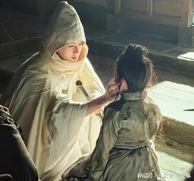 李晨回应天价菜单_戴流苏耳环第二部播出_