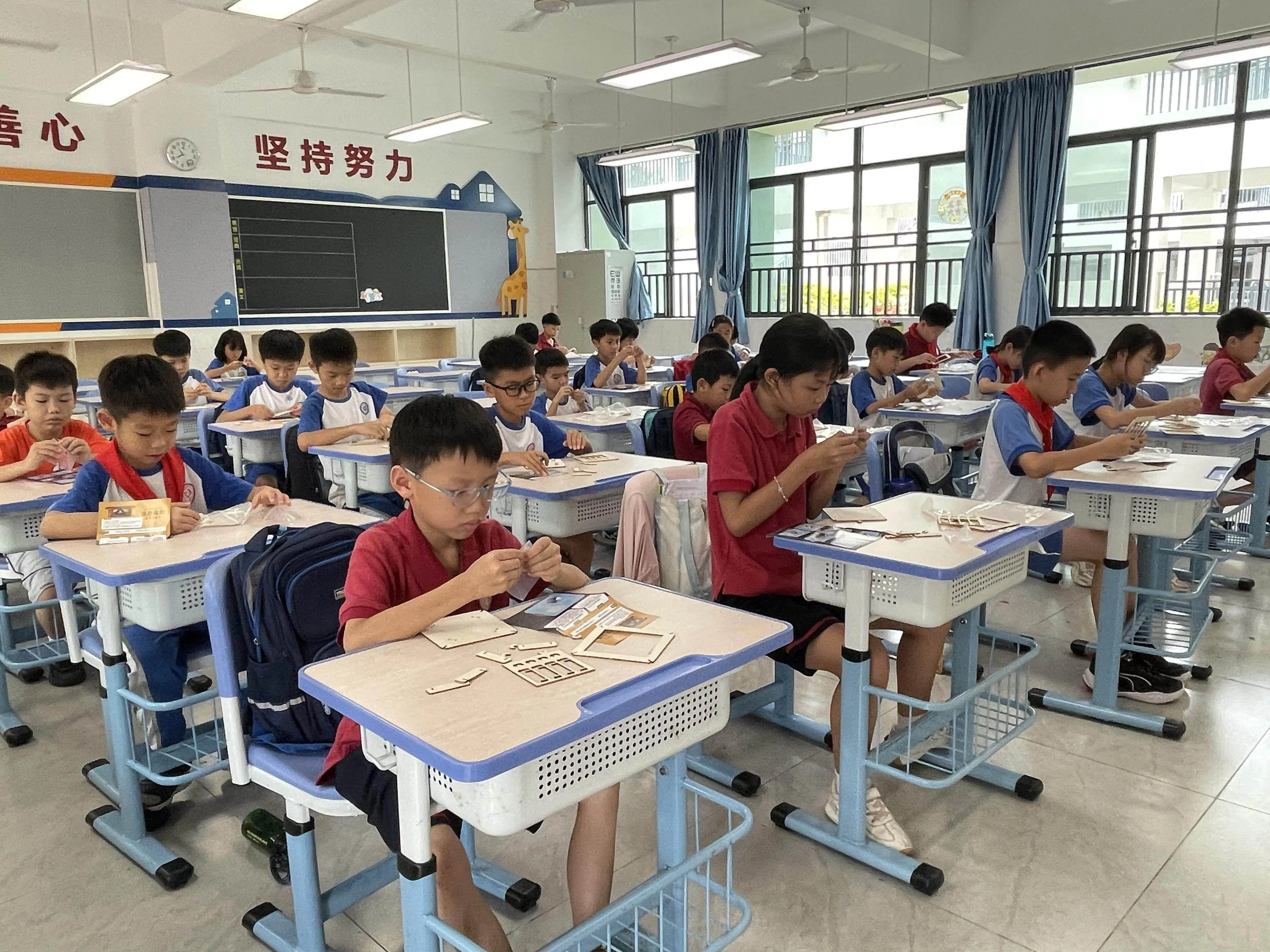 “官方带娃”来了！东莞多镇街开展小学暑期托管服务
