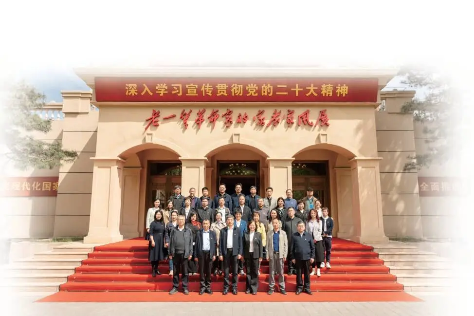 培育经济发展新动能__加快新旧动能转换