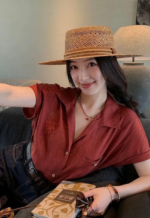 踩鞋穿法__春季穿踩脚裤怎样搭配袜子