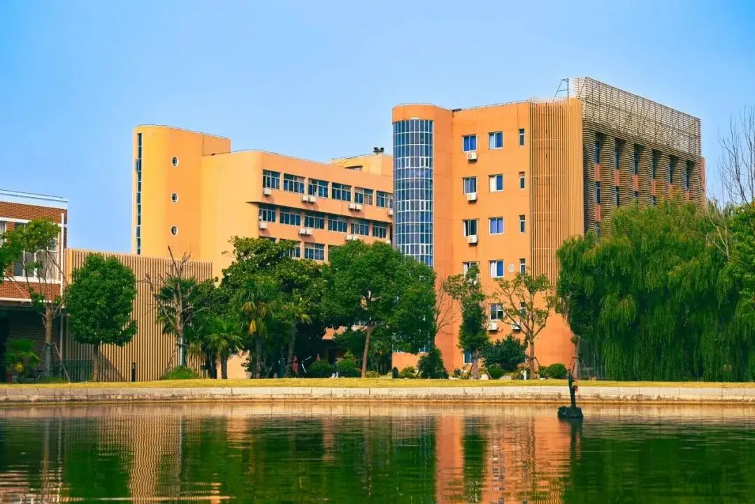 上海哪个高铁站离同济大学近_上海注册公司ok选高羽速度快_