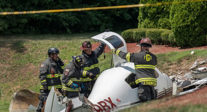 越南传奇女飞行员第二次环球飞行坠亡：飞机安静地坠落，可能陷入“不可能的回头”