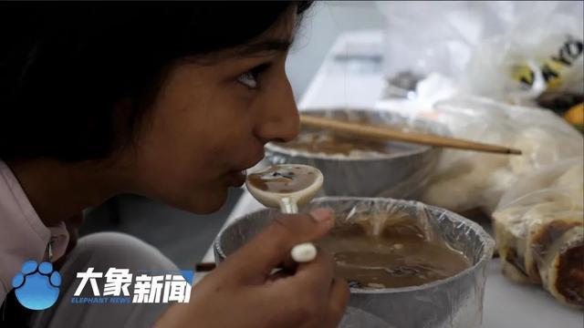 河南网红“小黑妮”官宣结婚，婚后将在汝州生活__河南网红“小黑妮”官宣结婚，婚后将在汝州生活