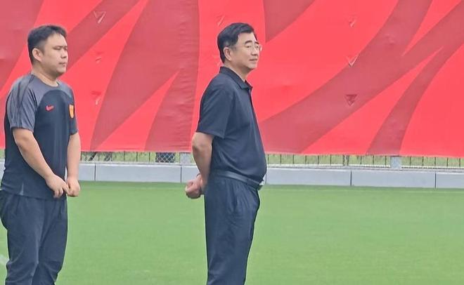 我想看国家底线中的足球_底线球战术视频_