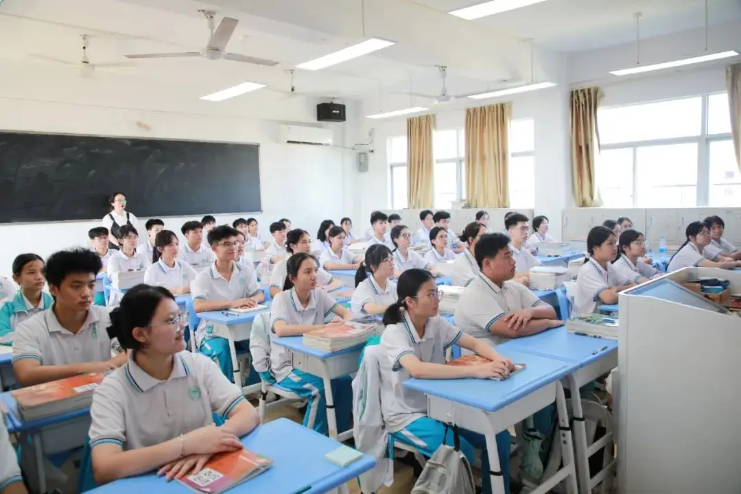 多彩的活动开学典礼_为基层团队赋能_