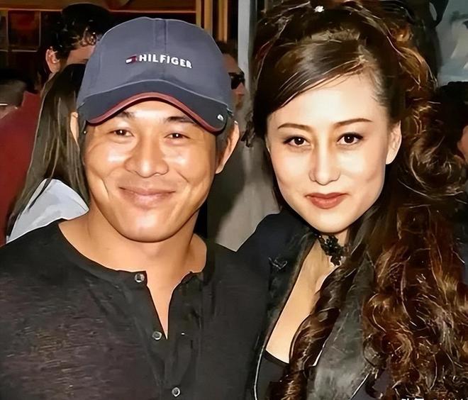 李连杰说甄子丹__李连杰为甄子丹颁奖视频