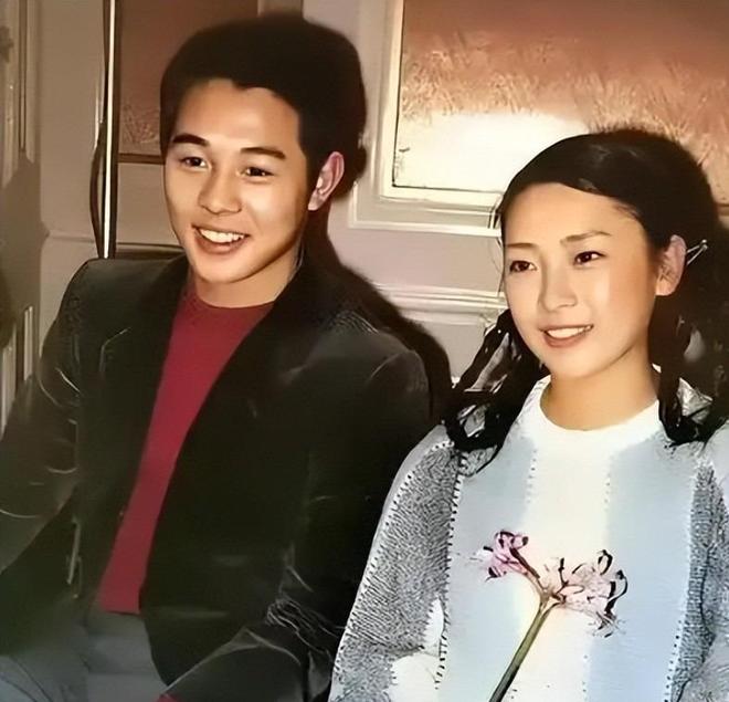 李连杰为甄子丹颁奖视频_李连杰说甄子丹_