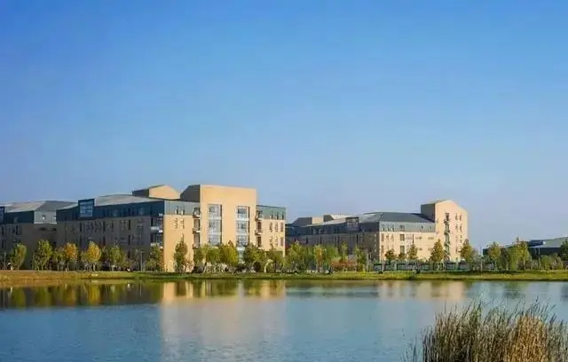 如果没有人报考低分有机会吗_考大学分数低可以上什么大学_