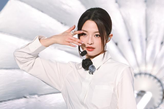 《浪姐6》三公个喜解析：4人持续上升，李晟单次升幅17名创造纪录__《浪姐6》三公个喜解析：4人持续上升，李晟单次升幅17名创造纪录
