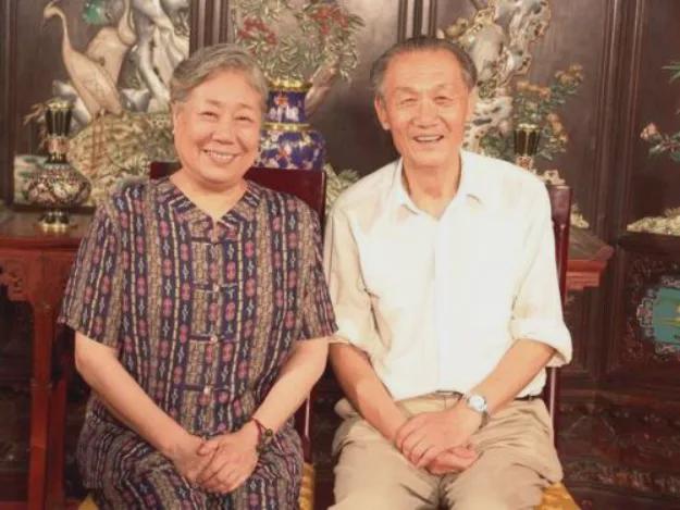 “国民爷爷”田成仁：92岁还坐轮椅上背台词，一生演47次农民_“国民爷爷”田成仁：92岁还坐轮椅上背台词，一生演47次农民_