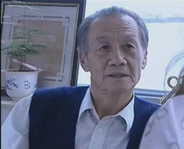 _“国民爷爷”田成仁：92岁还坐轮椅上背台词，一生演47次农民_“国民爷爷”田成仁：92岁还坐轮椅上背台词，一生演47次农民