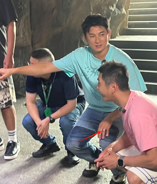 吴奇隆录制节目_继续播放吴奇隆综艺_