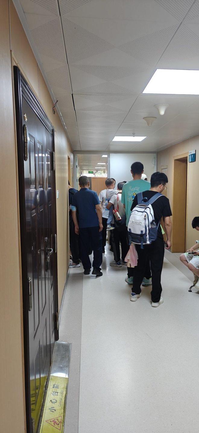 儿童铅中毒吃什么好__铅中毒的小孩长什么样