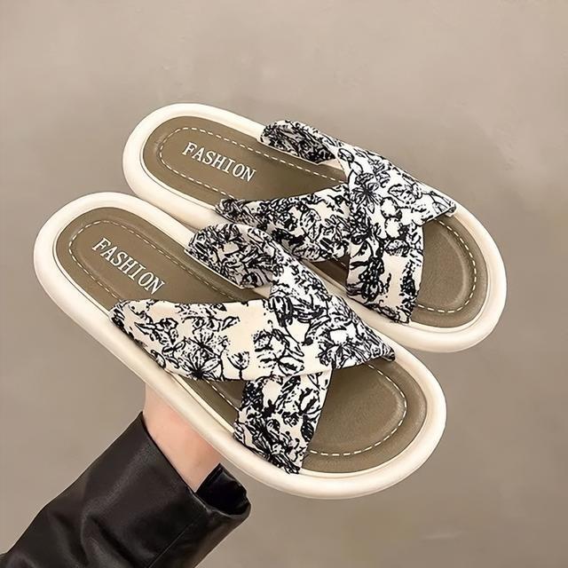 脚臭辣眼睛的段子__辣眼睛的脚