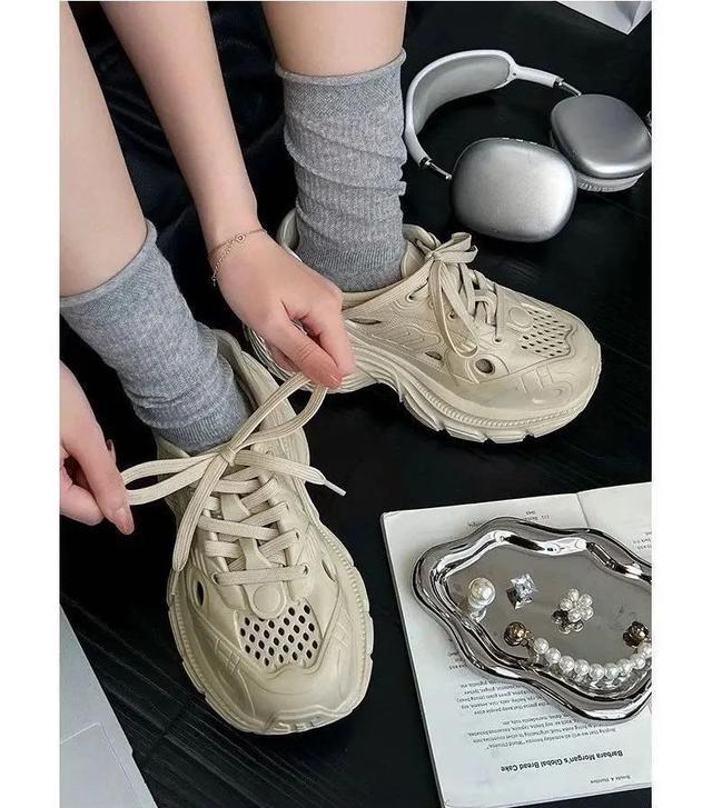 脚臭辣眼睛的段子__辣眼睛的脚