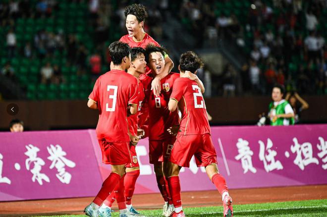 足球铁律惩罚国足U16！帅惟浩屡失良机，梁仕宇建功，1-1日本U16__足球铁律惩罚国足U16！帅惟浩屡失良机，梁仕宇建功，1-1日本U16