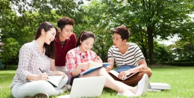 上海留学韩国的高中__上海韩国学校学费多少