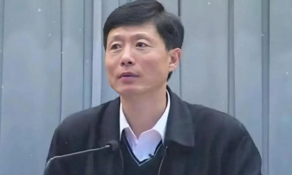 南开大学教授艾跃进简历，他的口头禅是：尊严只在剑锋之上__南开大学教授艾跃进简历，他的口头禅是：尊严只在剑锋之上