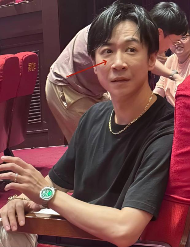 奇葩说第六季官宣__陈乔恩官宣结婚