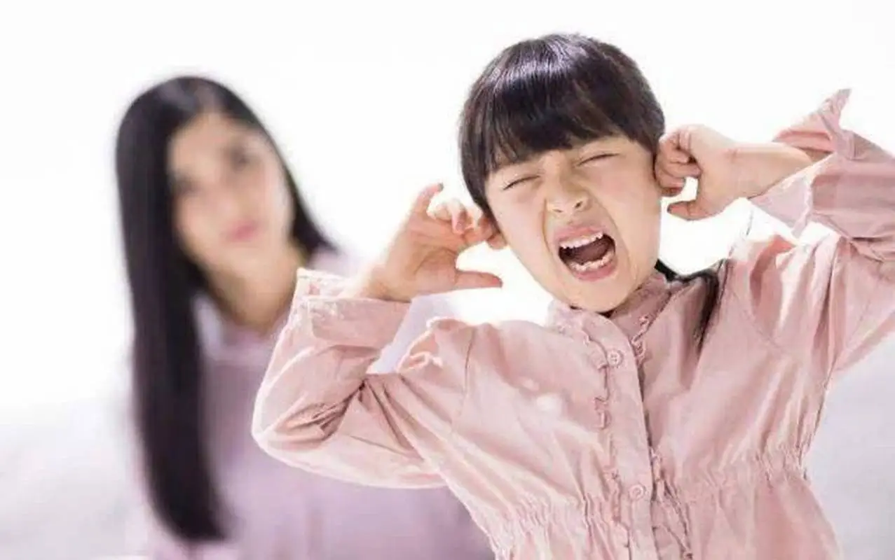小孩抑郁症怎么样可以查出来_儿童抑郁前兆看什么科_