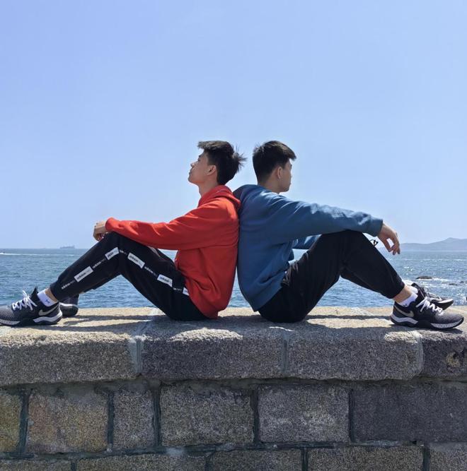 双胞胎高考2021__浙江双胞胎兄弟考清华北大