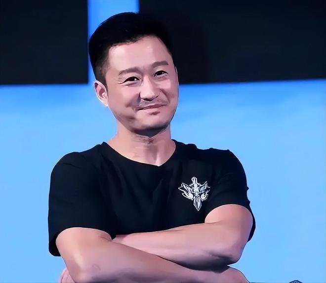 墙倒众人推！口碑崩了，500万打水漂了，胡歌张译的仇终于有人报_墙倒众人推！口碑崩了，500万打水漂了，胡歌张译的仇终于有人报_