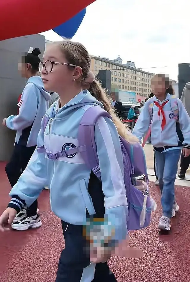 俄罗斯汉语年开幕式_俄罗斯学生学汉语_