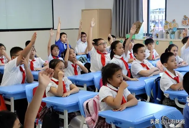 子涵梓萱时代已经过去，小学新生名字惊艳众人，网友：家长用心了