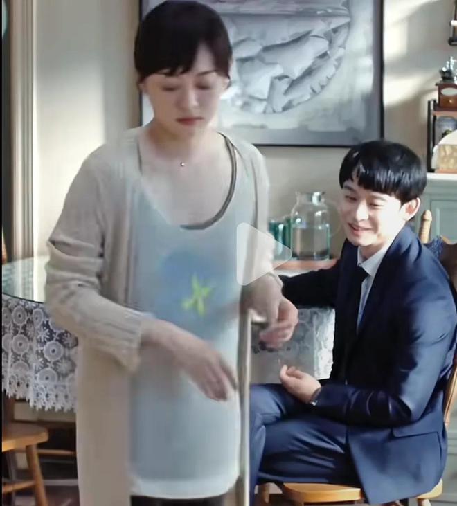 孙俪拥抱军人的电视剧_董子健为什么叫董冬咚_