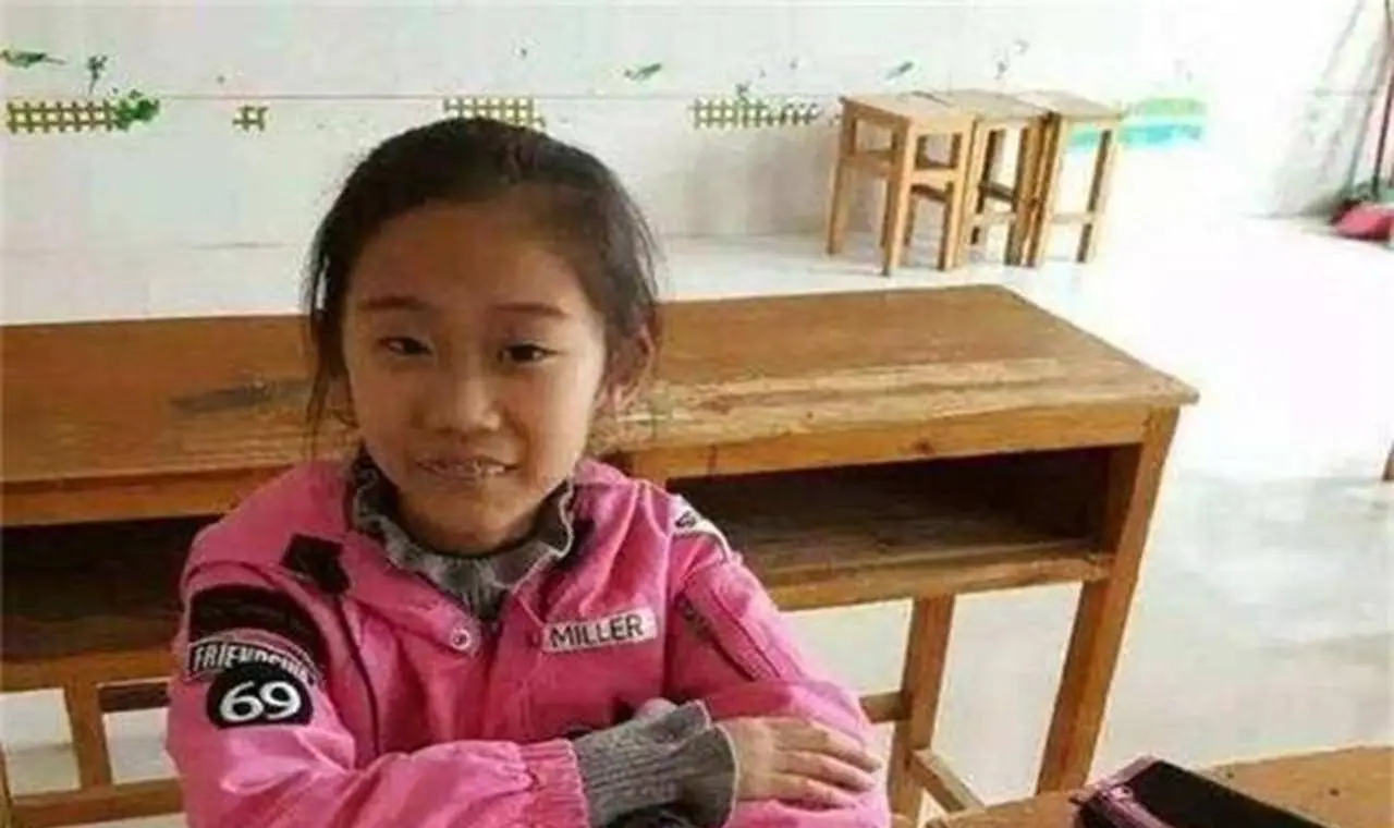 原创全靠父母手把手教，10岁考上大专的“女神童”，她现在过得怎样？