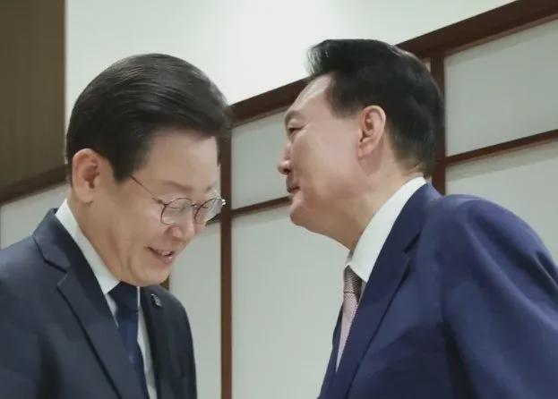 李在明就任，这俩美国反华分子破大防！_李在明就任，这俩美国反华分子破大防！_