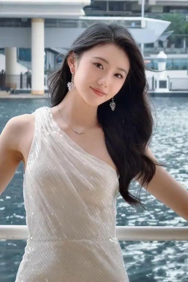 泰权威！复刻三分已成浓颜贵女__泰权威！复刻三分已成浓颜贵女